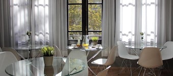 7 Moons Bed & Breakfast