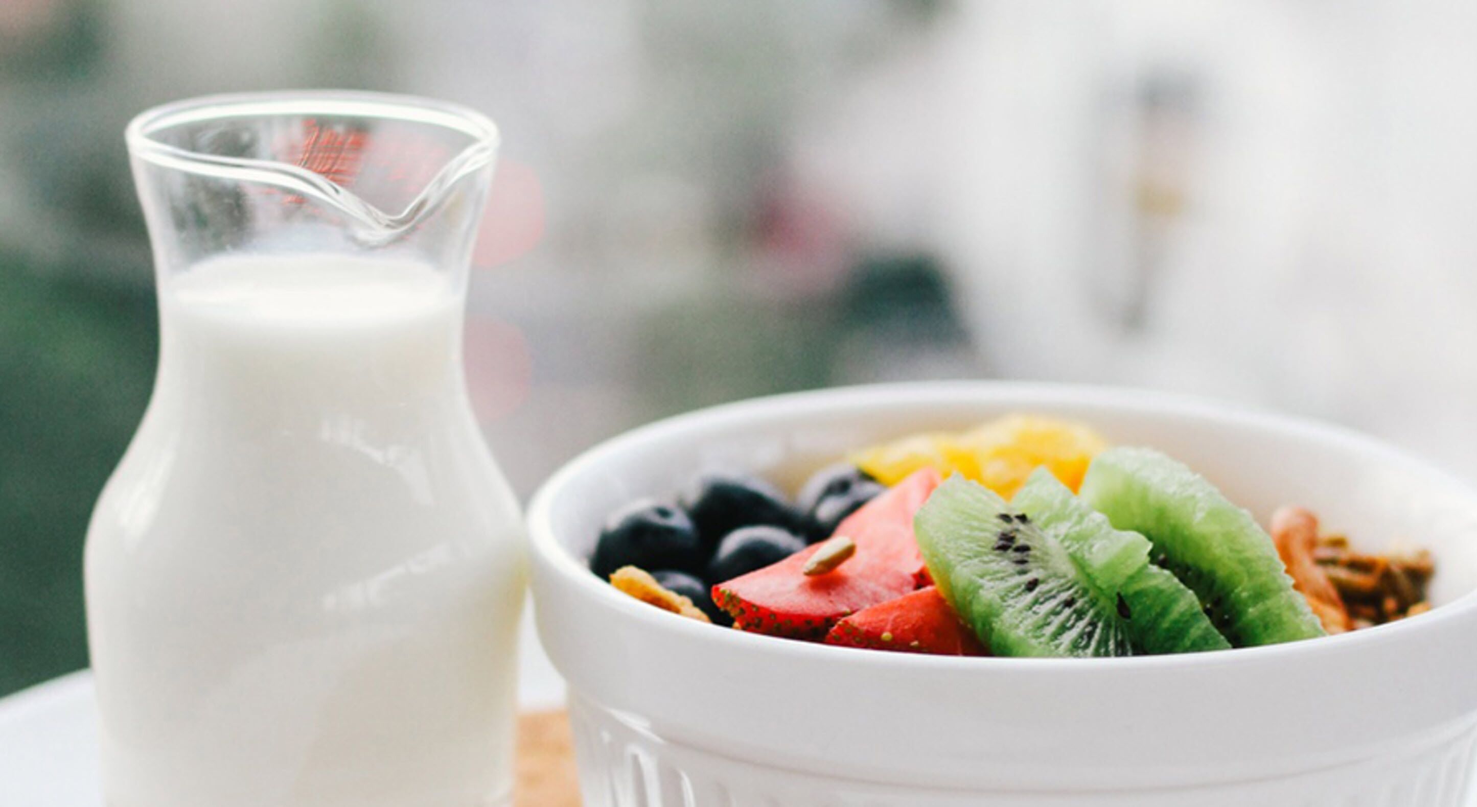 daily cooked-to-order breakfast (krw 6000 per person)