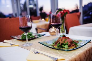 Couples’ dining - Villa Palloma (Baska Voda)