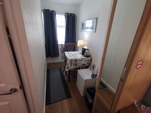 Suite, Ensuite (Sleeps 4) | Soundproofing - Aquarius B&B (Newquay)
