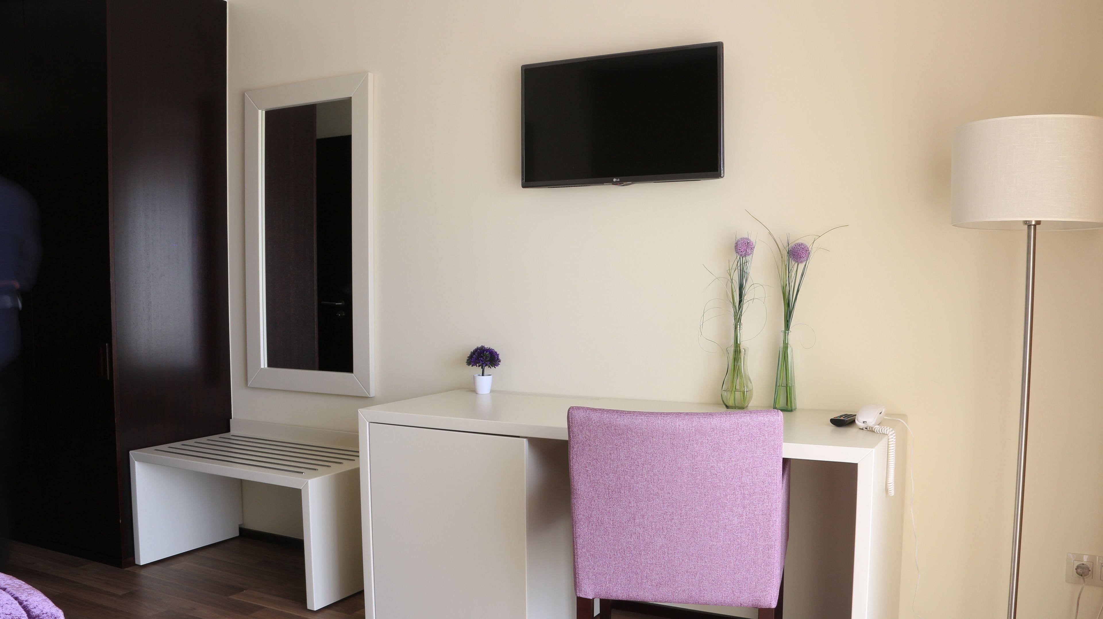 1 bedroom, minibar, in-room safe, desk