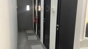 Shower, hydromassage showerhead, bidet, towels