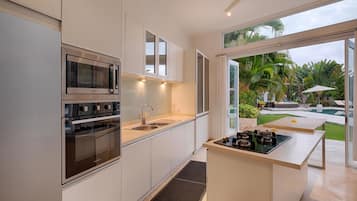 Luxury Villa, 3 Bedrooms | Private kitchen | Fridge, microwave, stovetop, coffee/tea maker