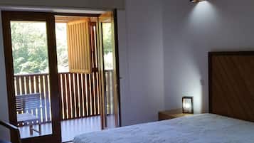 Habitación Confort | Escritorio, espacio para trabajar con un portátil, wifi gratis