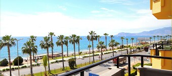 골드 트윈스 부티크 호텔