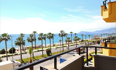 Gold Twins Boutique Hotel