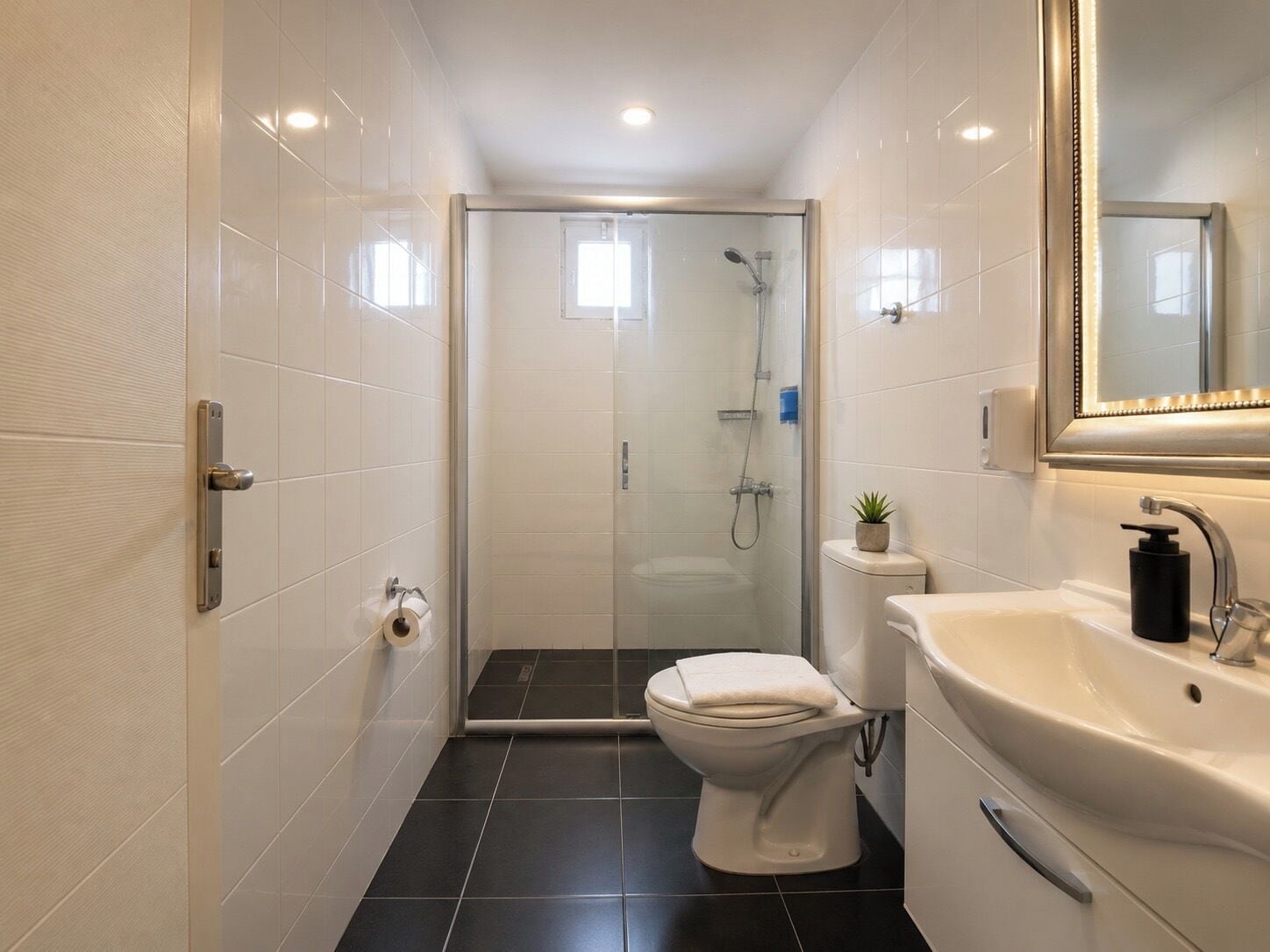 Shower, free toiletries, hair dryer, towels