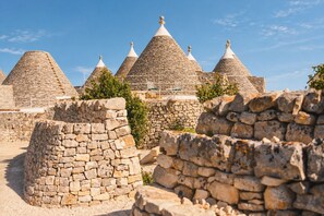 Front of property - Nina Trulli Resort (Monopoli)
