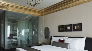 Room | Egyptian cotton sheets, premium bedding, Select Comfort beds, minibar - Design Hotel Chennai by jüSTa (Chennai)
