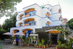 Exterior - Hotel Clarion (Lalitpur)