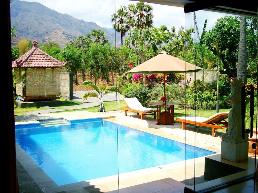 2 piscinas al aire libre