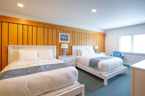 Habitación Deluxe | Ropa de cama de alta calidad, edredón y tabla de planchar con plancha