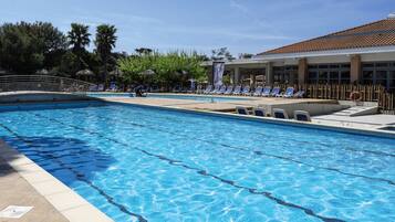 Seasonal outdoor pool