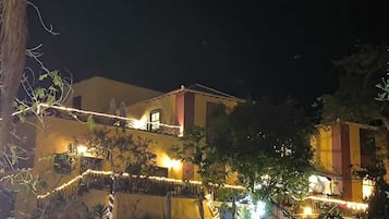 Façade de lâhĂ©bergement