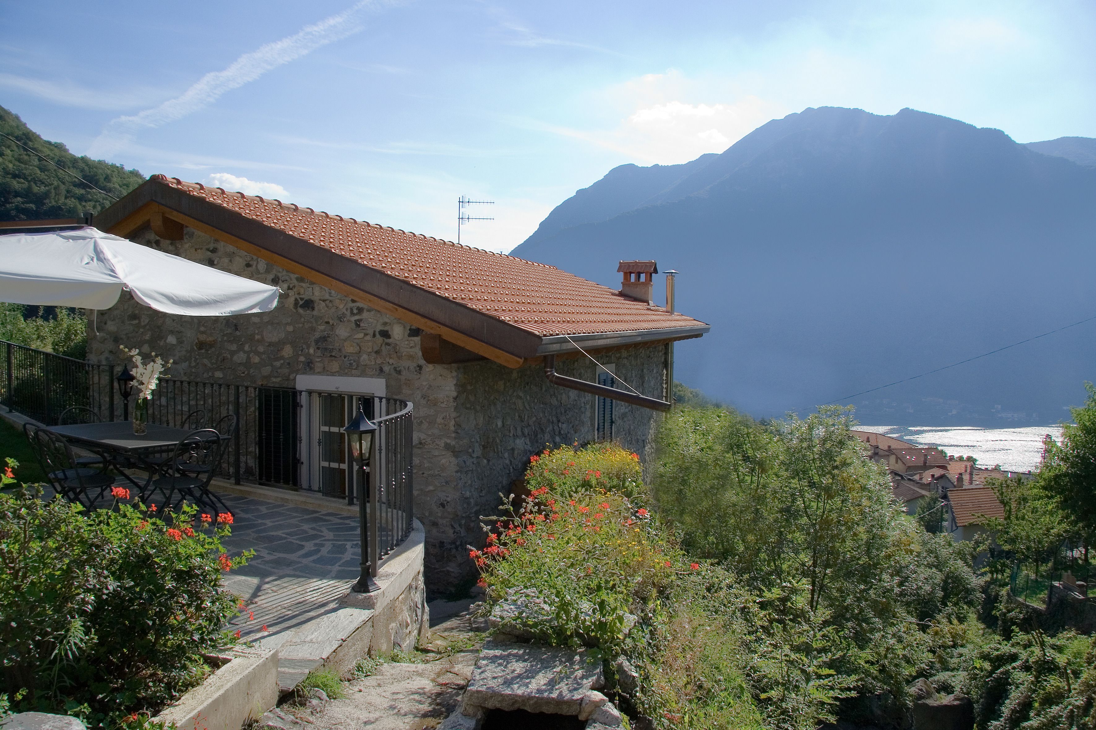 Apartment, 3 Bedrooms, Lake View | Exterior