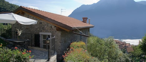 อพาร์ทเมนท์, 3 ห้องนอน, วิวทะเลสาบ | บริเวณภายนอก