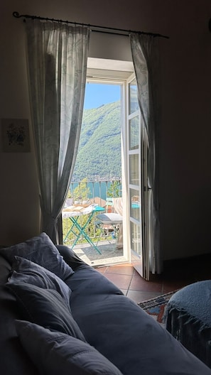 Apartment, 3 Bedrooms, Lake View | Living area | Flat-screen TV, pay movies - Appartamento Il Vecchio Mulino (Nesso)