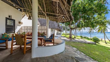 Cottage | 1 bedroom, premium bedding, in-room safe, desk
