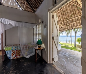 Cottage | Premium bedding, in-room safe, desk, soundproofing - HillPark Amare Resort (Tiwi)