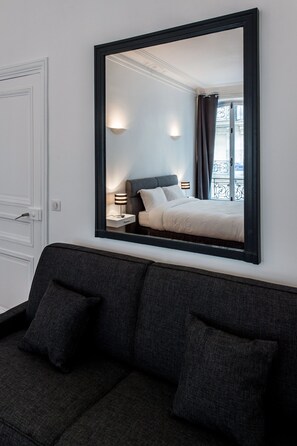 Junior Suite | Room amenity - Paris Square (Paris)