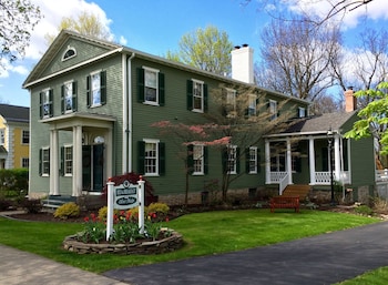 B&B at Oliver Phelps