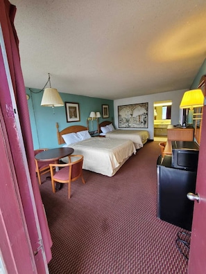 Standard Room, 2 Double Beds