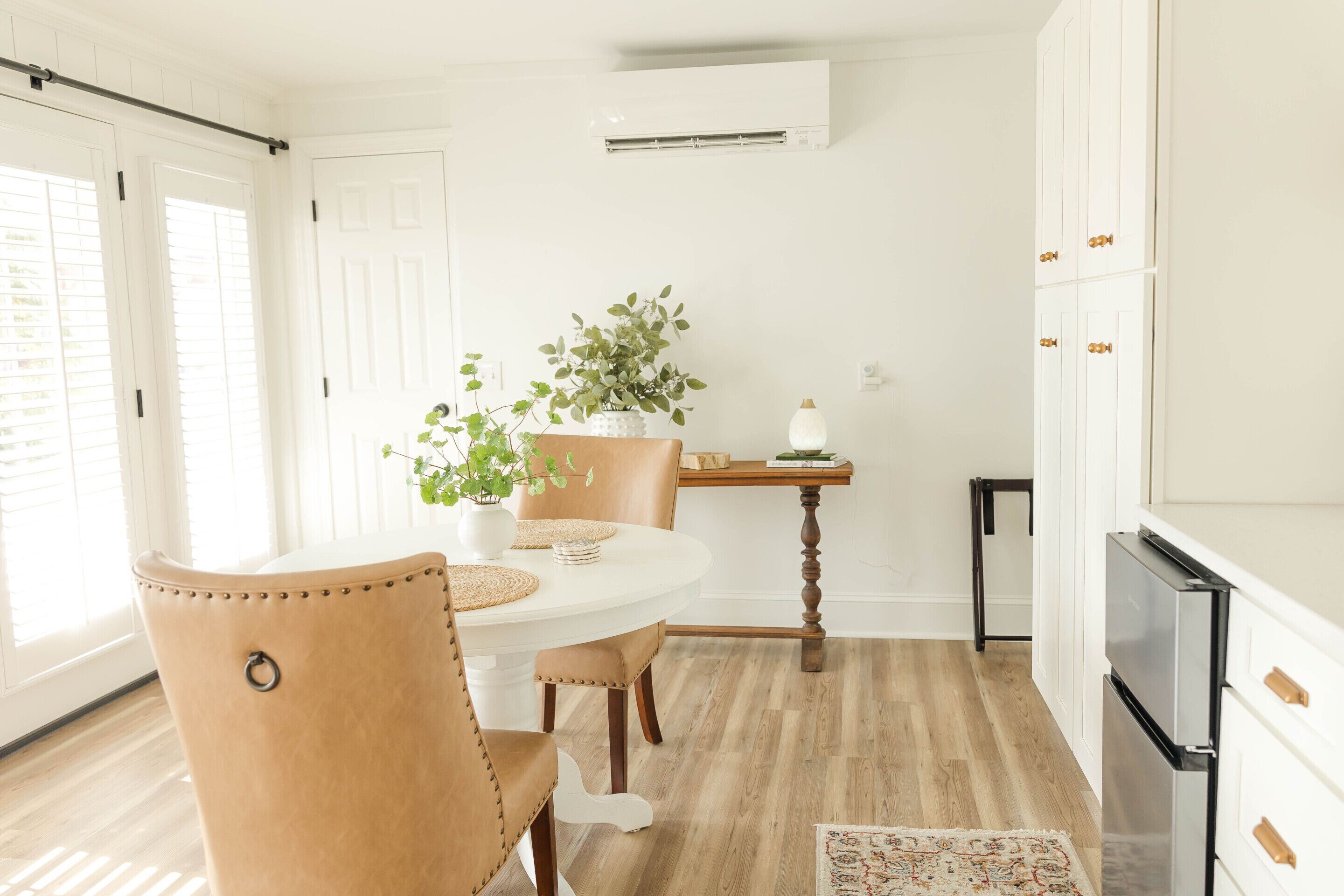 Romantic Double Room, Ensuite, Garden View (Private) | Dining