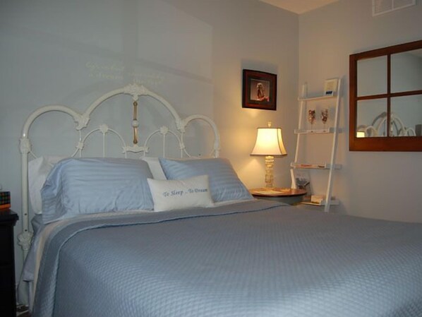 Bàn ủi/dụng cụ ủi quần áo, truy cập Internet không dây miễn phí 