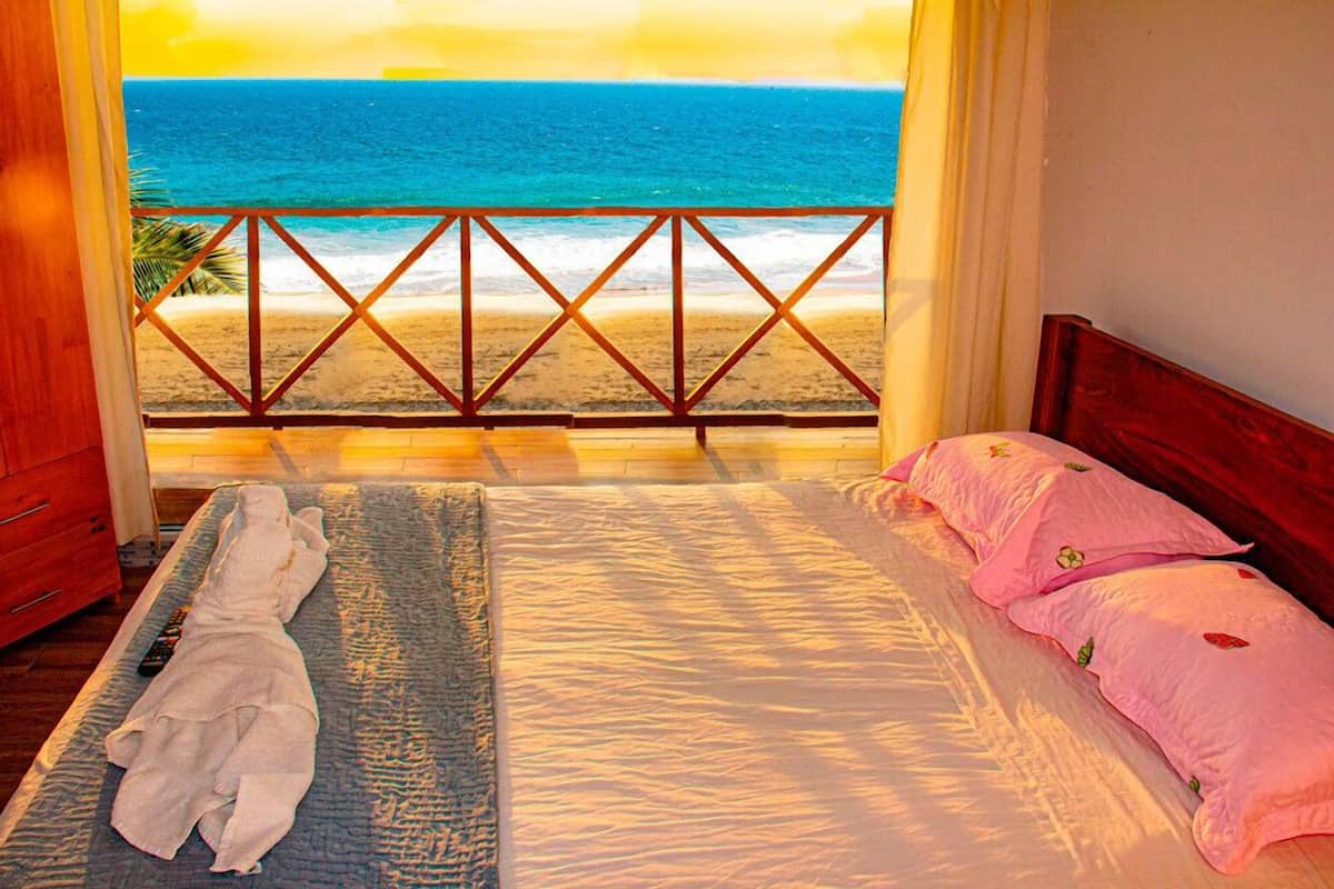 Habitación Matrimonial + Camarote | Bộ đồ giường cao cấp, chăn bông, nệm có lớp đệm bông 