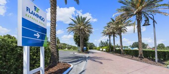 Flamingo Express Hotel