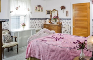Individually decorated, individually furnished, iron/ironing board