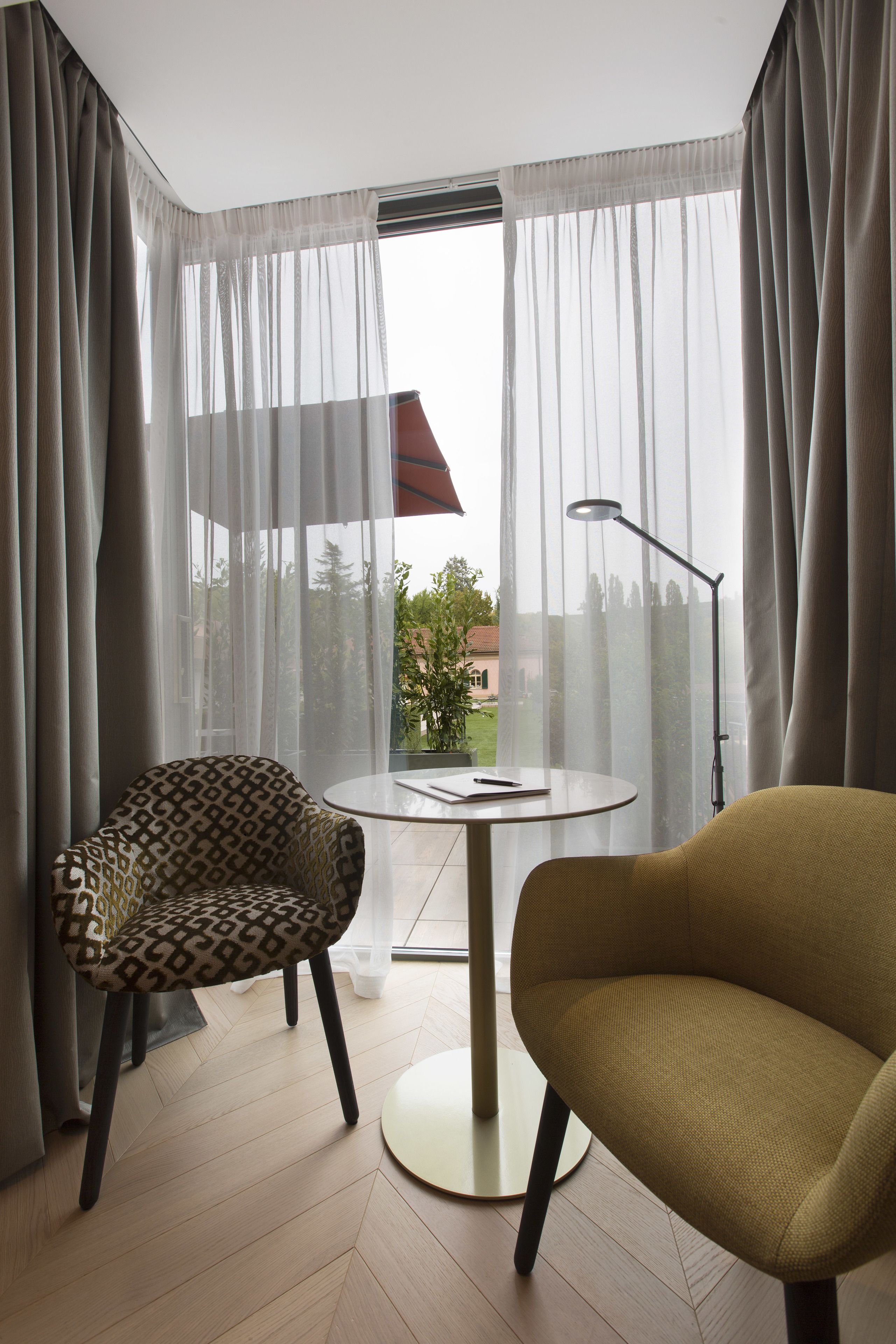 camera superior | premium bedding, minibar, in-room safe, desk