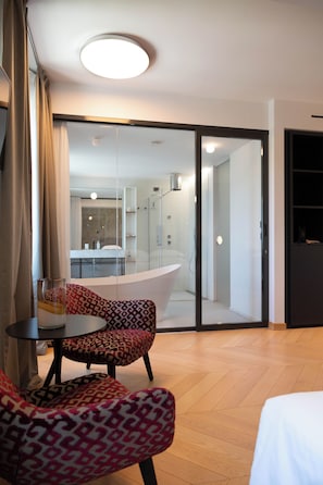 Camera Deluxe | 1 bedroom, premium bedding, minibar, in-room safe - Villaggio Narrante - Le Case dei Conti Mirafiore (Serralunga d'Alba)