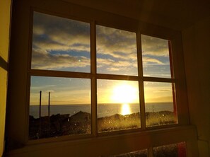 Maison, 2 chambres | Balcon