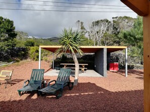 House, 2 Bedrooms | Balcony