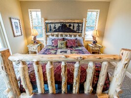 奢华套房, 独立浴室, 山景 (Panorama Trail Suite) | 床单