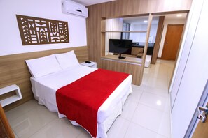 ห้องสแตนดาร์ดดับเบิล, เตียงใหญ่ 1 เตียง | ตู้นิรภัยในห้องพัก, ผ้าม่านกันแสง, เตารีด/โต๊ะรีดผ้า, Wi-Fi ฟรี