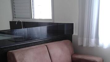 TV de tela plana 32 polegadas com canais a cabo, TV