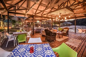 Dining - Bambuu Lakeside Lodge (Sabie)