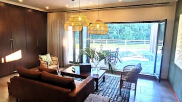 1 habitación, ropa de cama de alta calidad y minibar