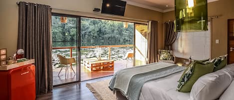 Deluxe Double Room, Lake View | Lake view