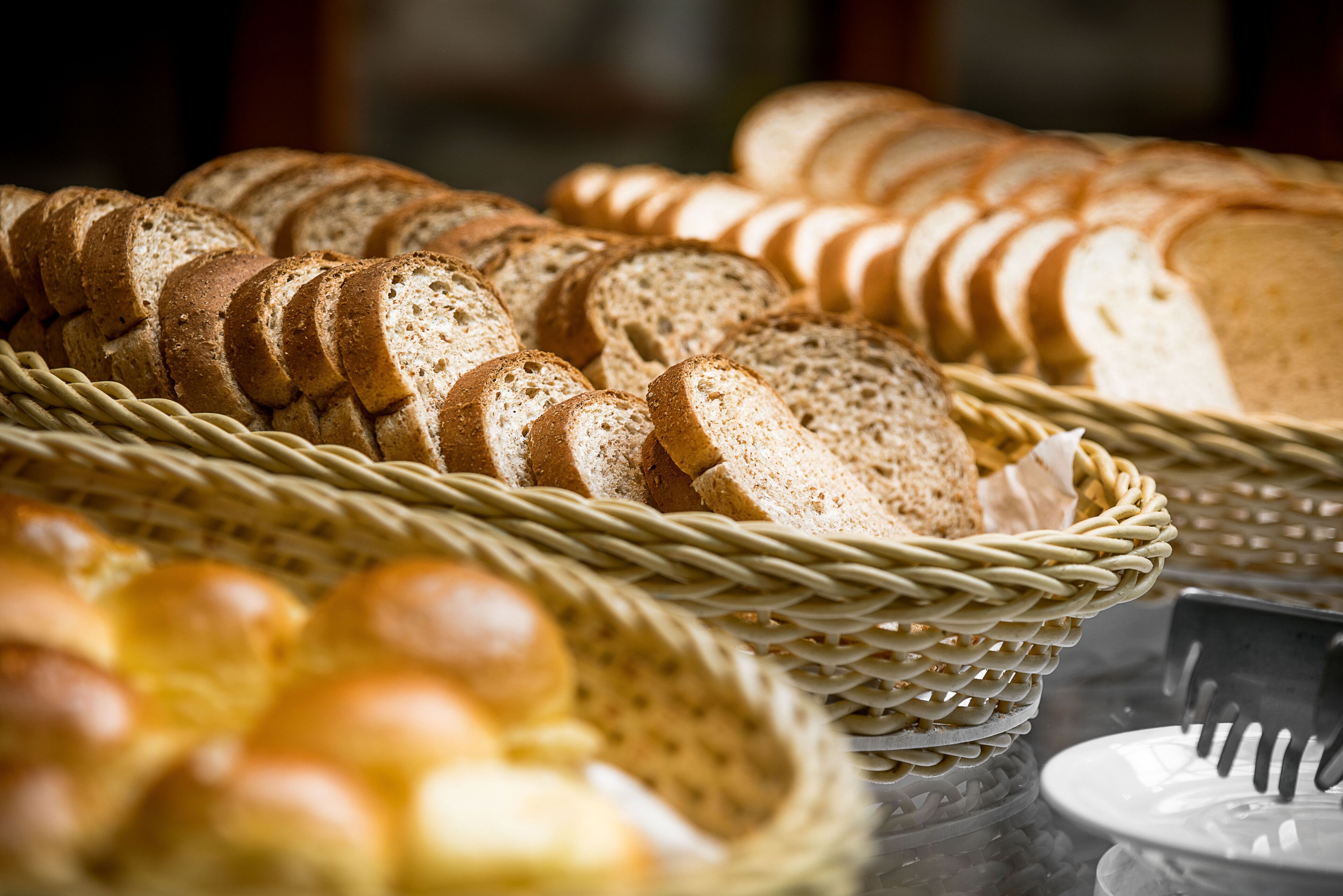 daily buffet breakfast (brl 33 per person)