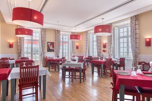 Food-Court