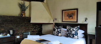 Ganora Guestfarm & Excursions