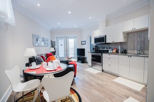 Premium-Suite, mit Bad (Merrydale Suite) | Eigene Küche