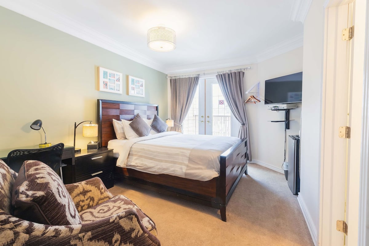 Chambre Double, salle de bains attenante (Upper Floor)