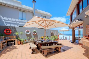 Căn hộ dành cho gia đình, 5 phòng ngủ, quang cảnh biển | Hiên