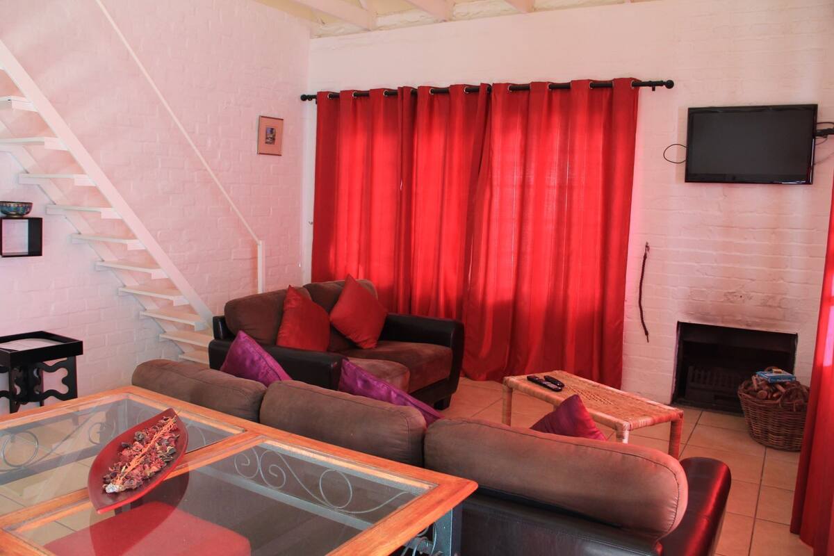 Garden Cottage | Living area
