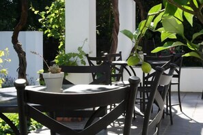 Terrace/patio - Lemon & Lime Guest House (Bloemfontein)