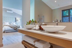 Suite Superior | Wastafel kamar mandi